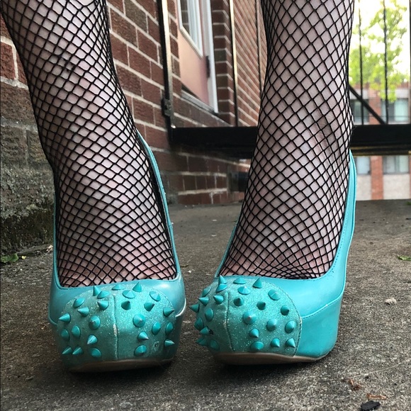 Mint Spiked Pumps - Picture 2 of 5